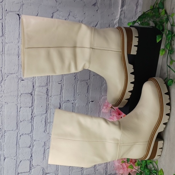 Arezzo Bailey Leather Tractor Boot NWOB - Picture 7 of 12